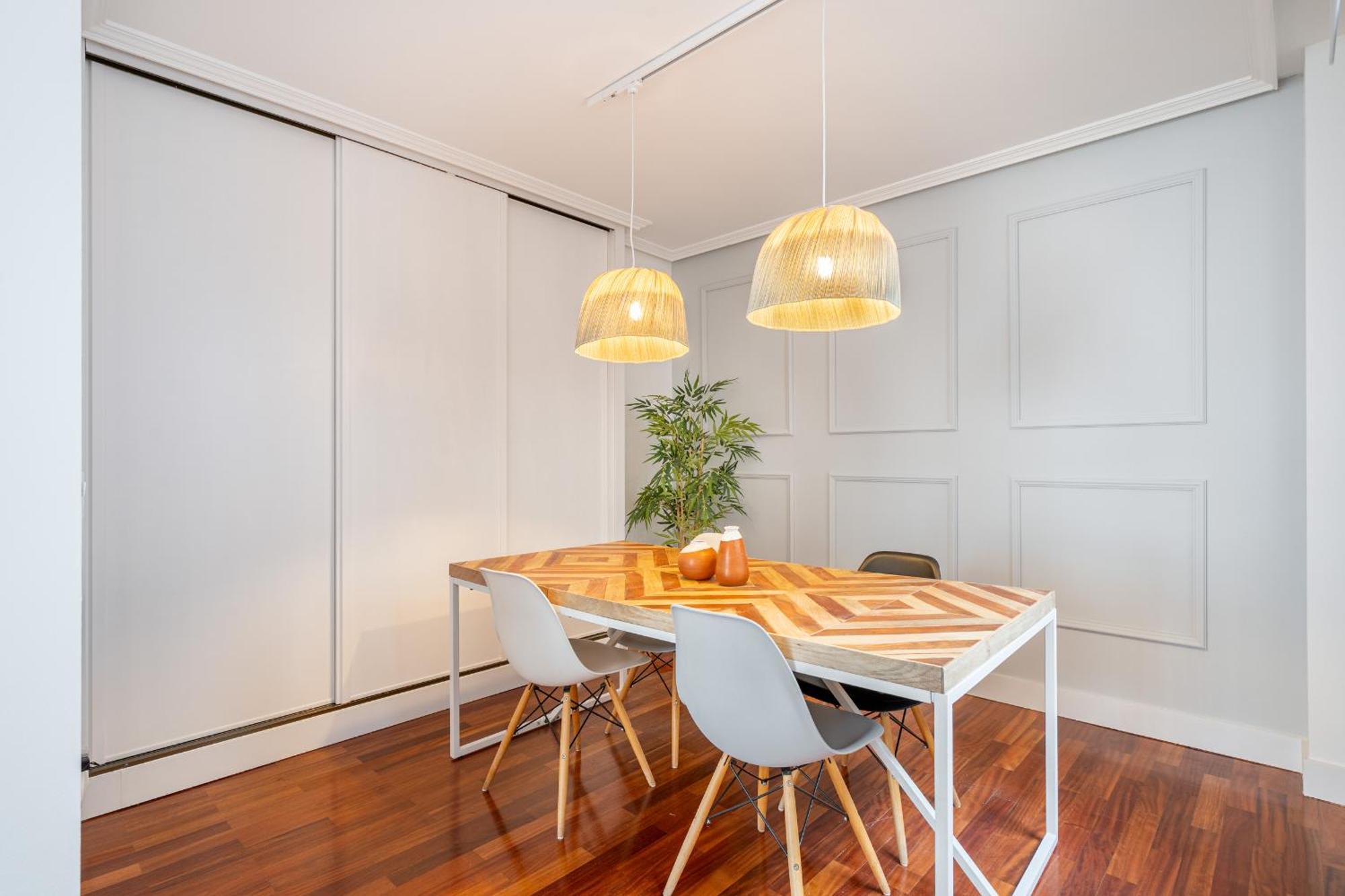 Apartamento Helloasturias Oviedo, Un Espacio Luminoso Y Moderno En El Corazon De La Ciudad *