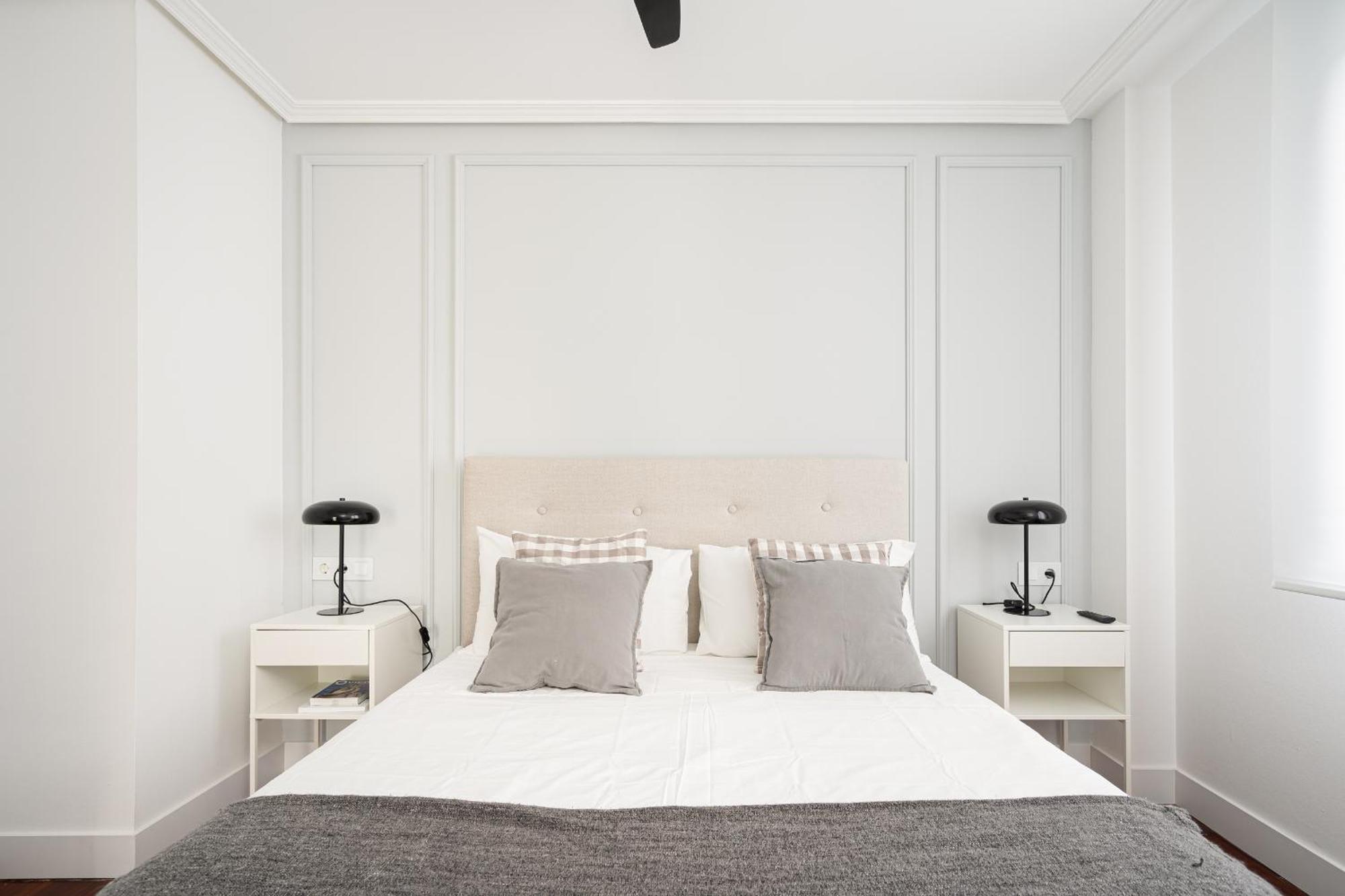 Apartamento Helloasturias Oviedo, Un Espacio Luminoso Y Moderno En El Corazon De La Ciudad *