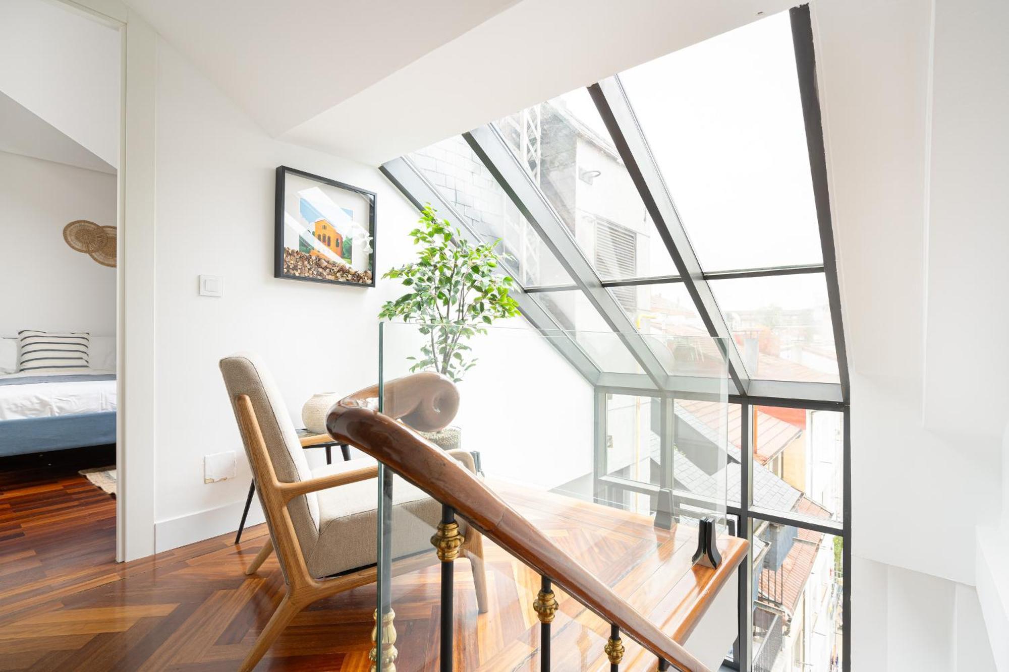 Apartamento Helloasturias Oviedo, Un Espacio Luminoso Y Moderno En El Corazon De La Ciudad