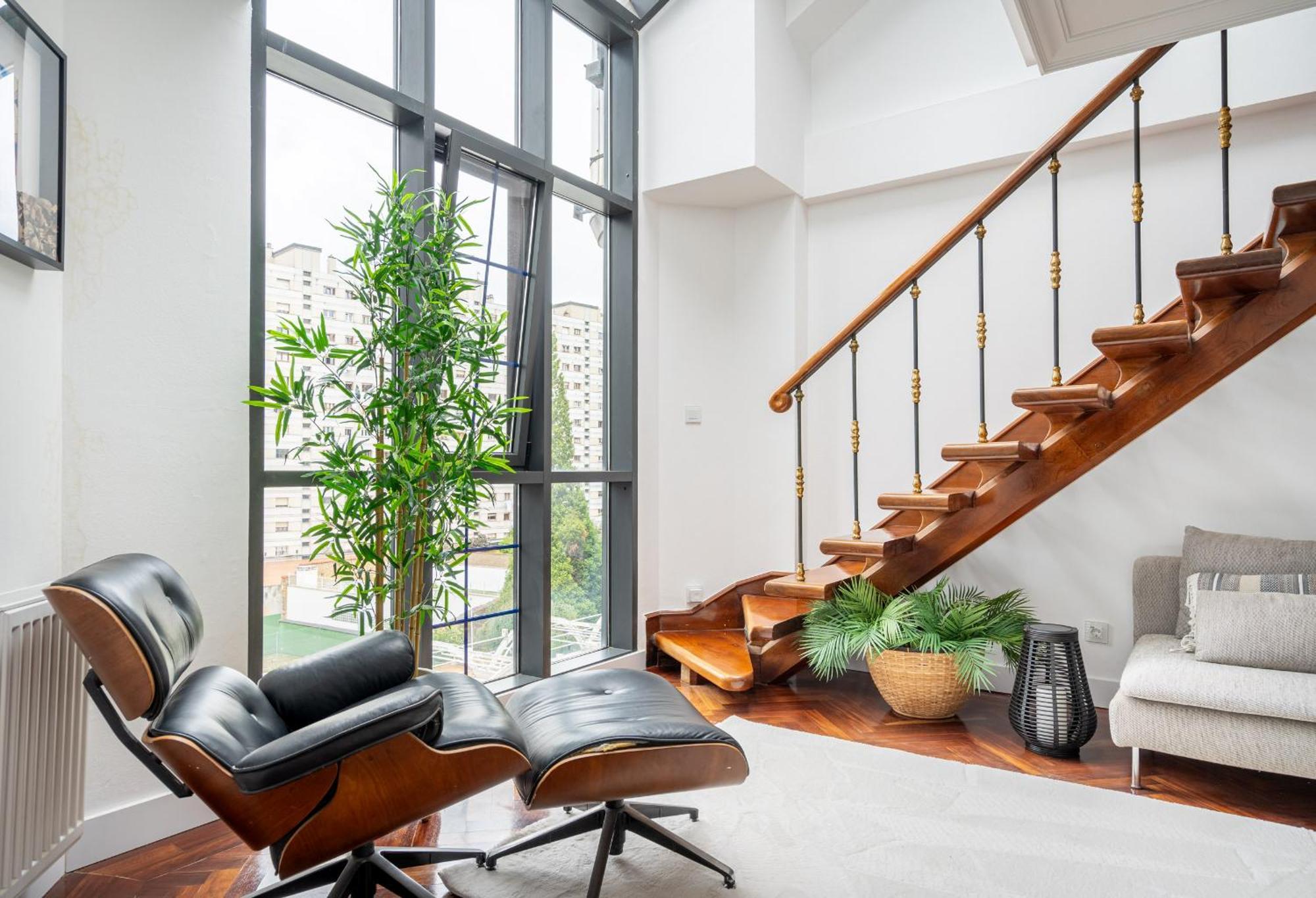 Apartamento Helloasturias Oviedo, Un Espacio Luminoso Y Moderno En El Corazon De La Ciudad